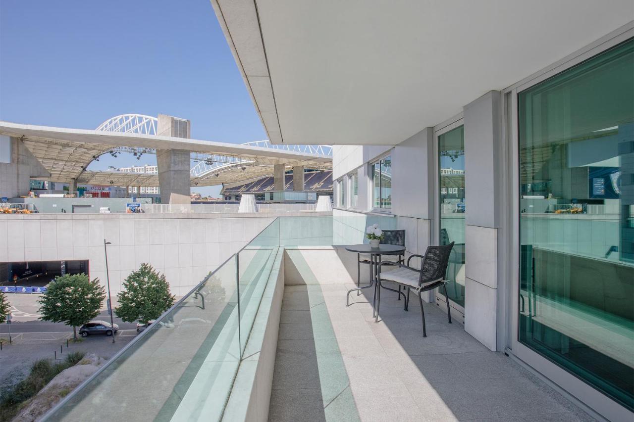 Апартаменты Liiiving In Porto - Balcony Dragao View Экстерьер фото